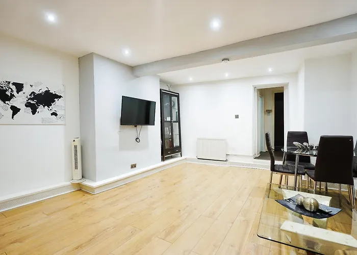 Modern Comfy And Central 5 Star Location Doublebeds