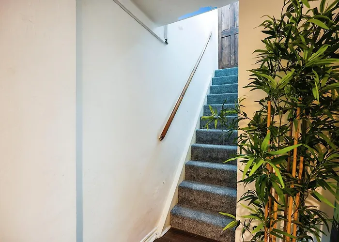 Modern Comfy And Central 5 Star Location Doublebeds